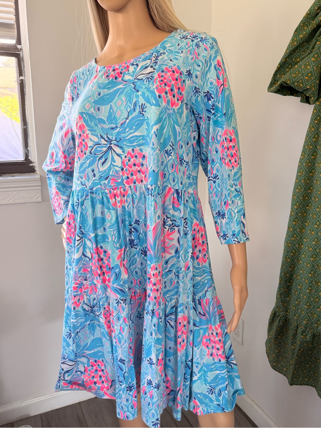 Lilly Pulitzer Blue Floral Print Shift Dress With Pink Pineapples Size Xl